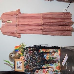 SCEE Empire Waist Lace Overlay Floral Detail Dress Small